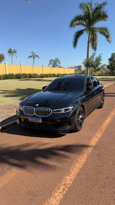 BMW 320i 2.0 16V TURBO FLEX M SPORT AUTOMÁTICO BMW 320i 2.0 16V TURBO FLEX M SPORT AUTOMÁTICO